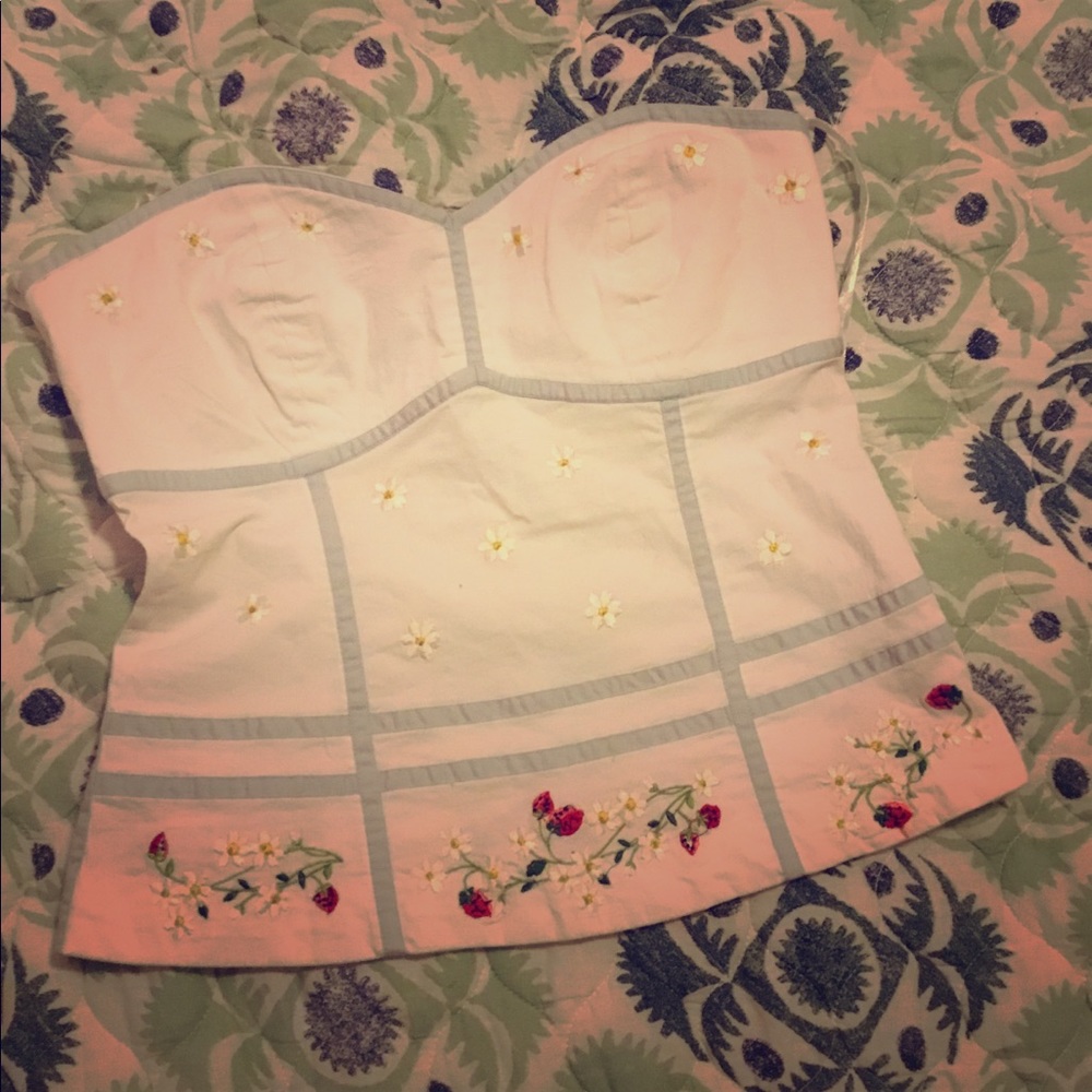 Elevenses Strapless Top,